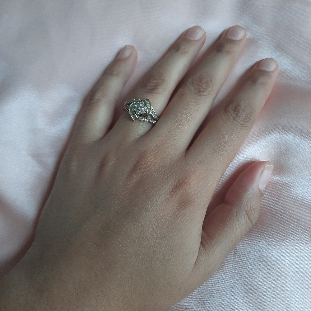 Size 6 Gold Ring
